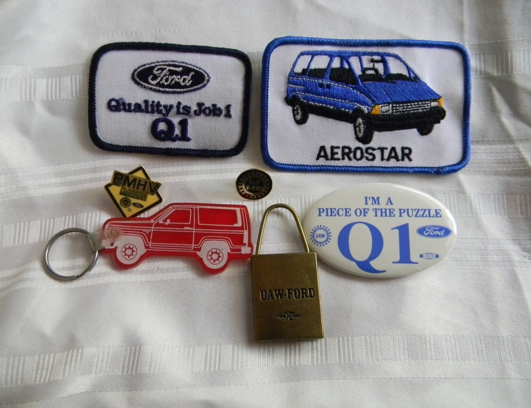 p299 Lot of Six Ford Items Patches, Keychains, and Button/Pin