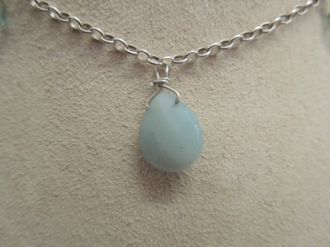 k566 Lovely Ladies Sterling Silver Green Stone Necklace