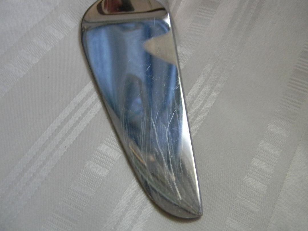 h439 Nice Vintage Towle Pie/ Cake Server Sterling Silver Handle