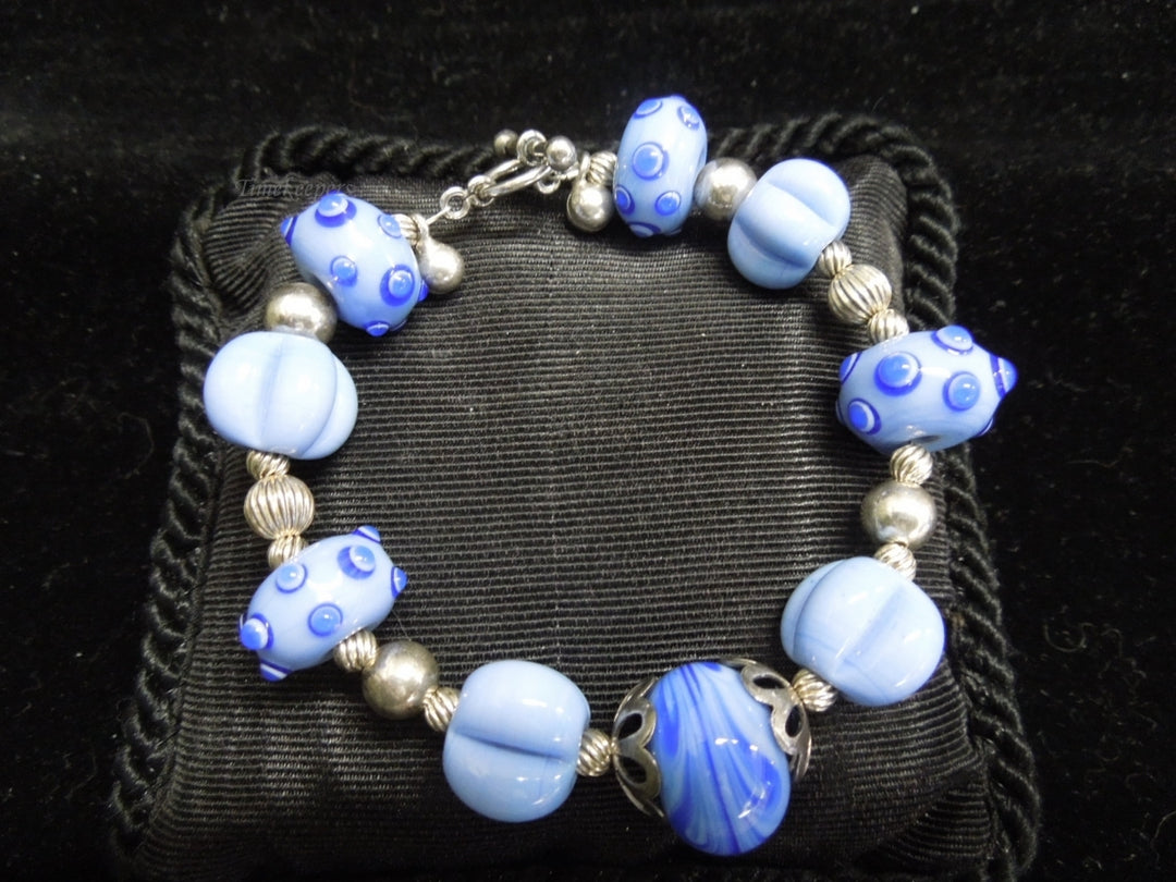 k575 Pretty Silver Tone Purple and Blue Beaded 7" Bracelet