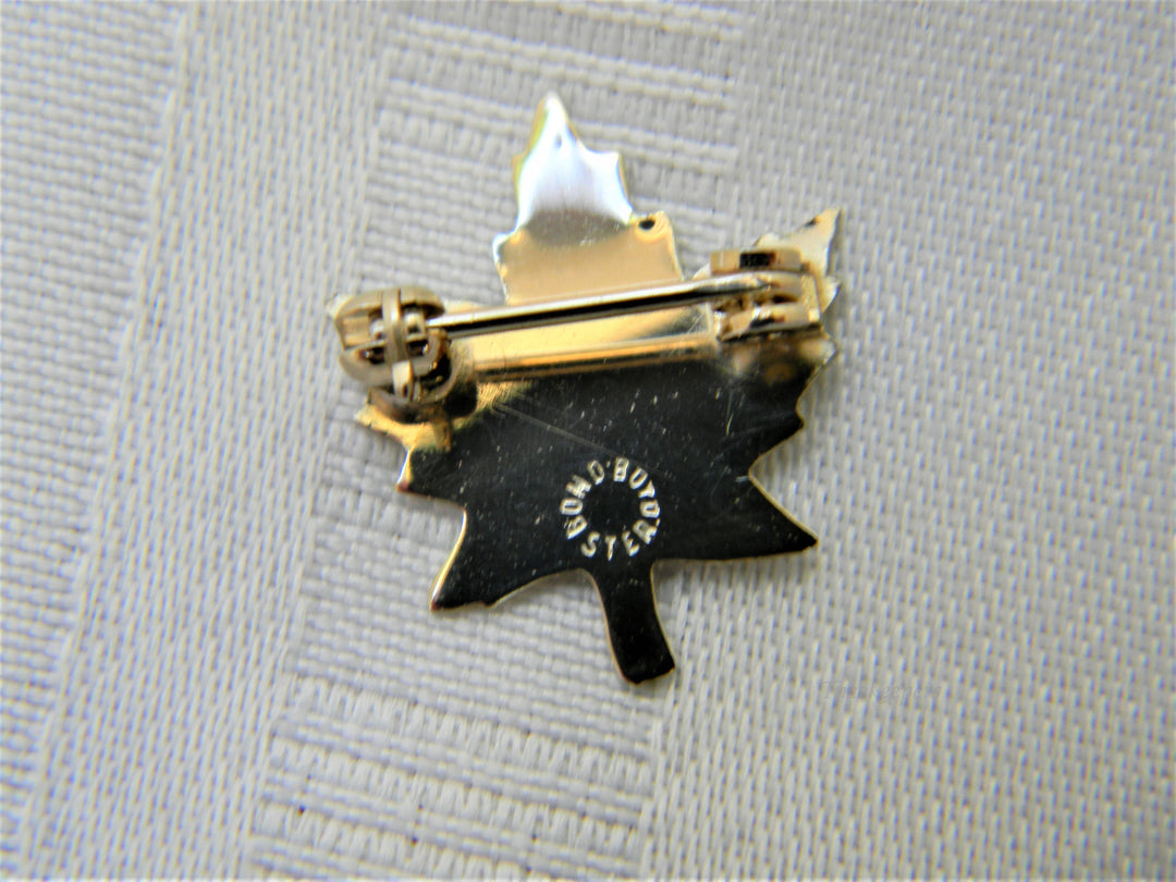j387 Cute Little Maple Leaf Pin in Sterling Silver with Gold Wash Pin