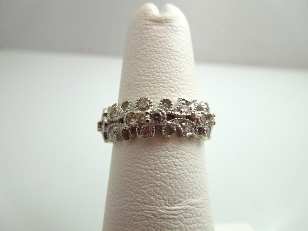 k590 Lovely Ladies 14kt White Gold Stylish Diamond Wedding Band