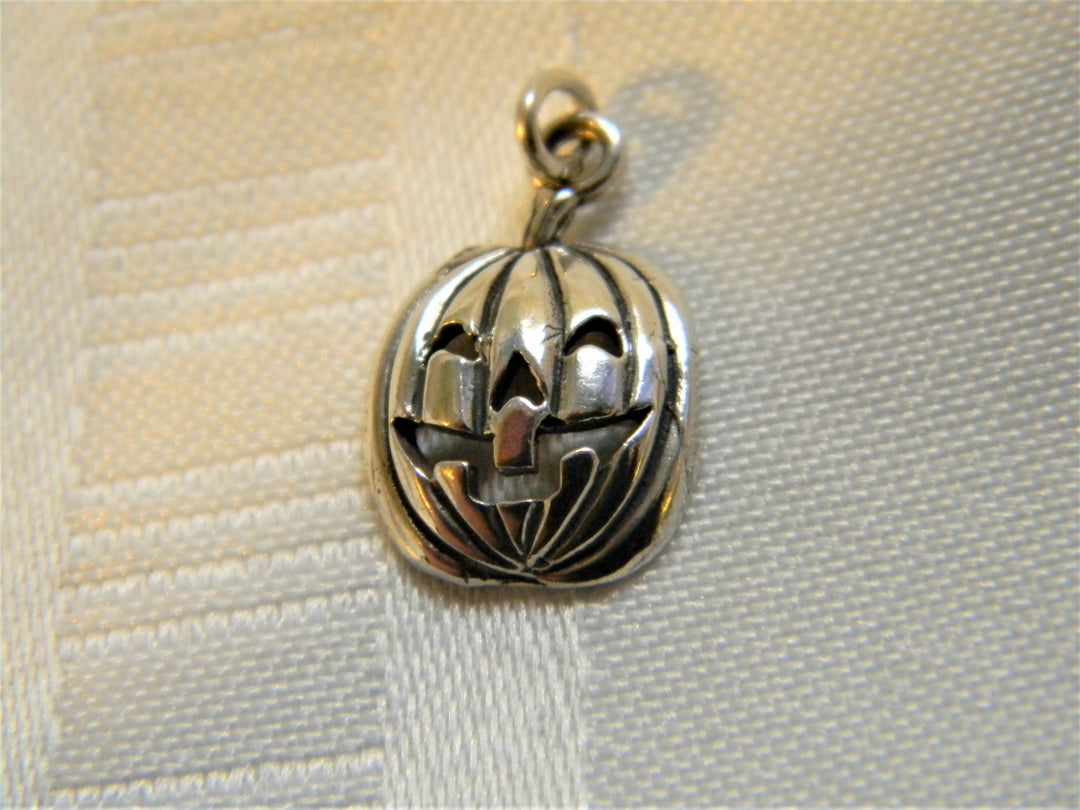 h448 Sterling Silver Pumpkin Jack-O-Lantern Charm or Pendant