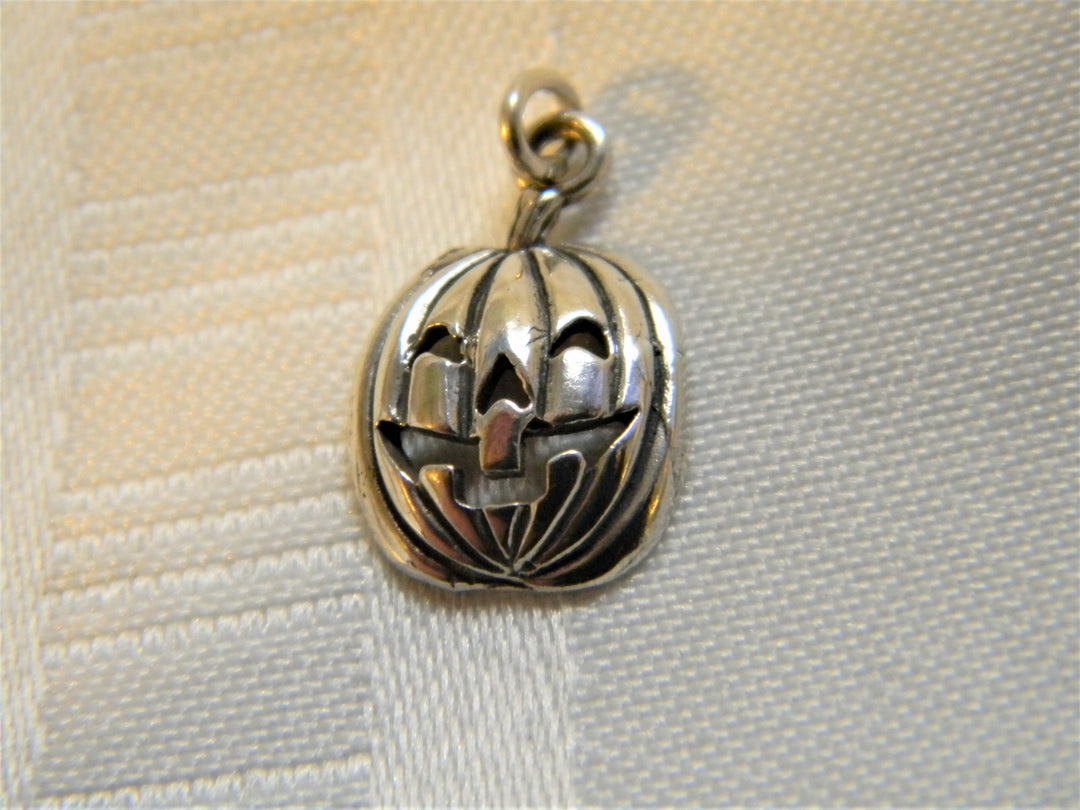 h448 Sterling Silver Pumpkin Jack-O-Lantern Charm or Pendant