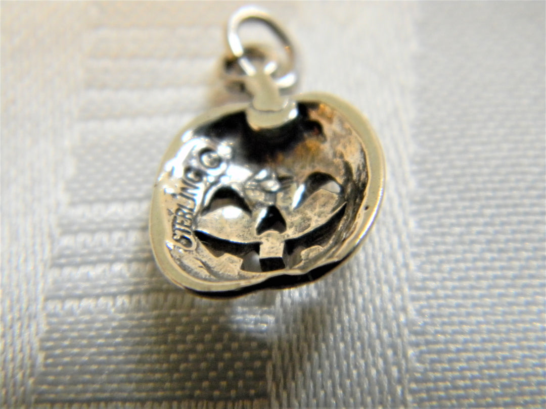 h448 Sterling Silver Pumpkin Jack-O-Lantern Charm or Pendant