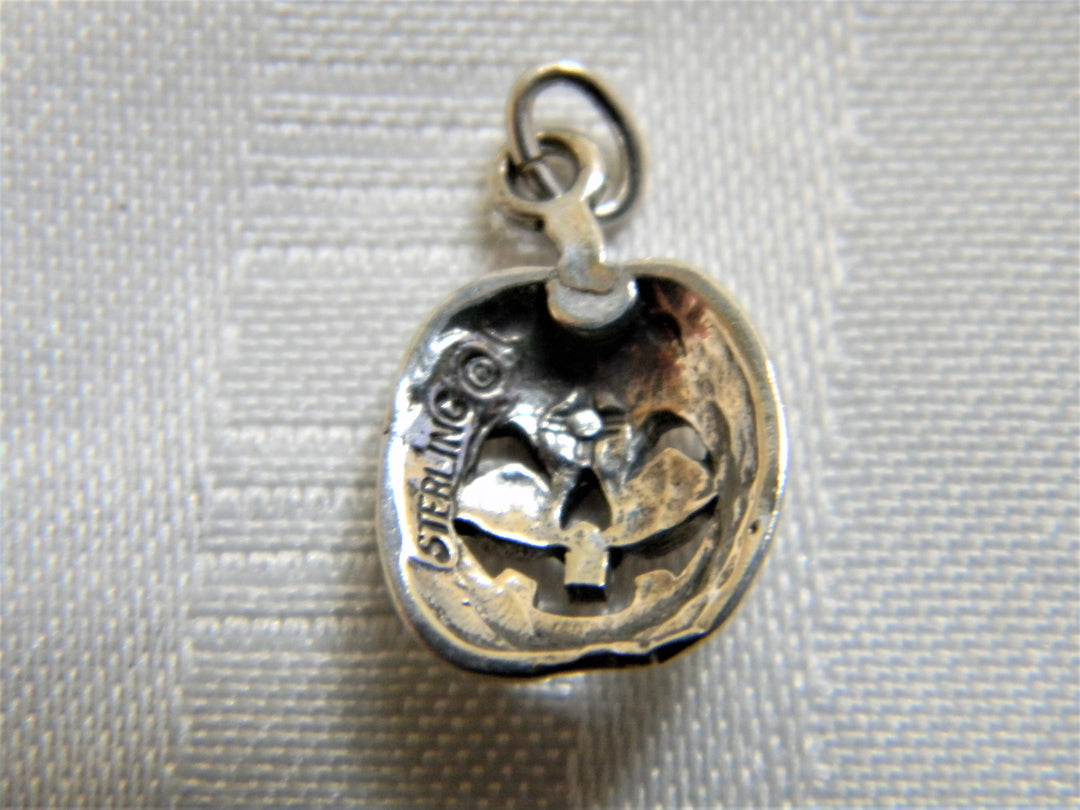 h448 Sterling Silver Pumpkin Jack-O-Lantern Charm or Pendant