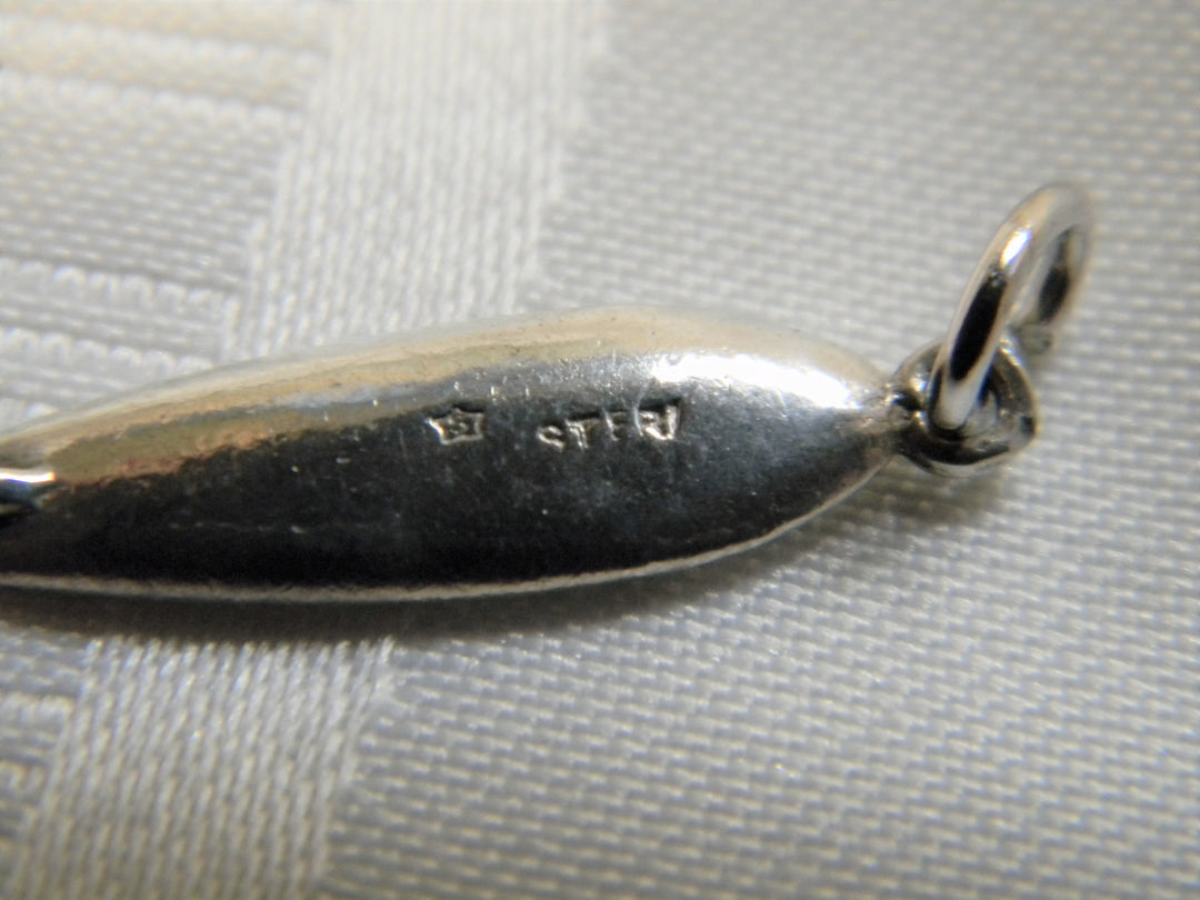 h452 Great Sterling Silver Embossed Surf Board Charm Pendant