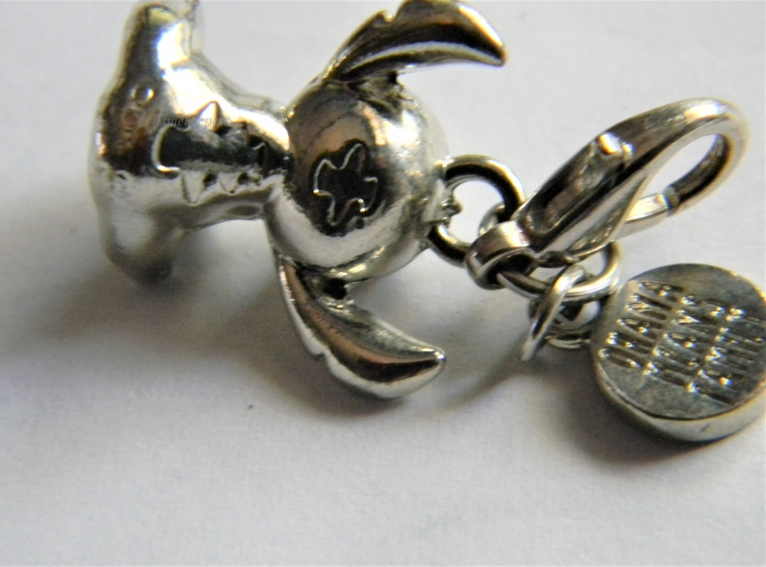 p339 Lot of 4 Pendants Abstract, Football, Stitch, Eiffel Tower No Chains