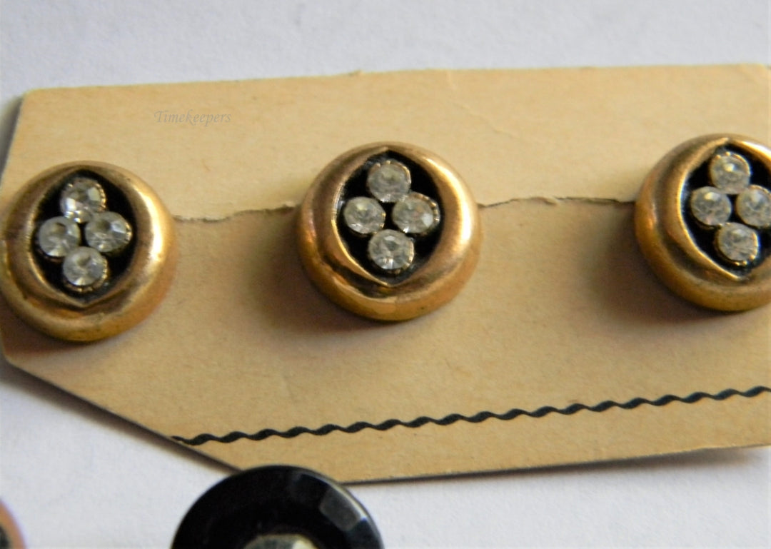 p343 Nice Vintage Buttons 4 Styles, Wood, Metal and Plastic with Shanks