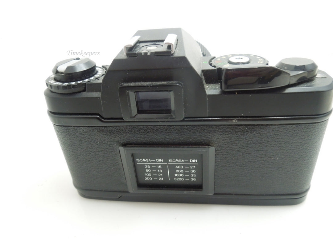 s592 Chinon CG-5 SLR with 35-80 mm Zoom Lens Model No. 419401