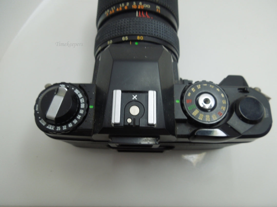 s592 Chinon CG-5 SLR with 35-80 mm Zoom Lens Model No. 419401