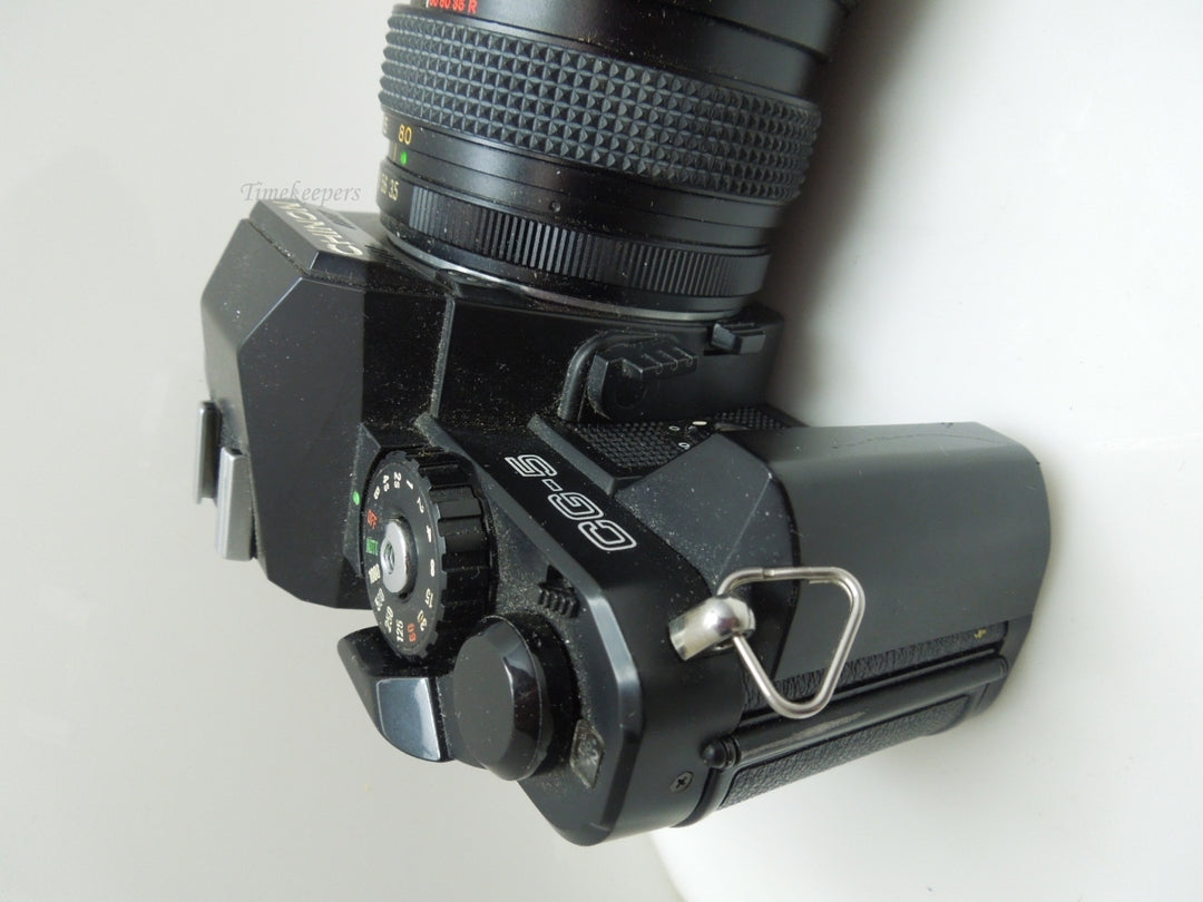 s592 Chinon CG-5 SLR with 35-80 mm Zoom Lens Model No. 419401