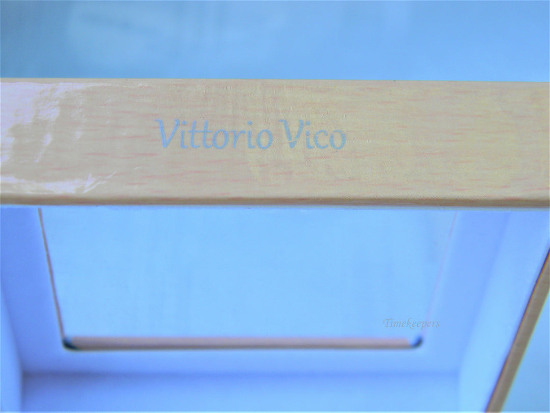 j400 Vittorio Vico Dark Red Stone and Rhinestone Cuff Links in Gold Tone in Box