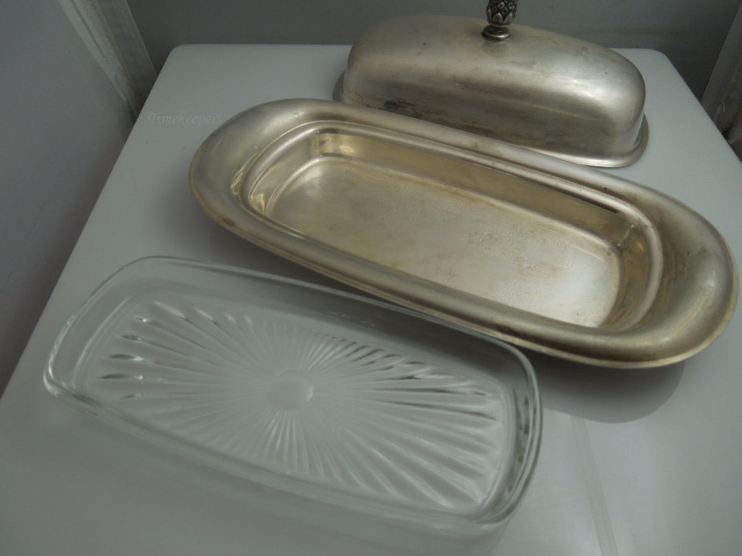 q023 Vintage Silver Plated with Glass Insert Pineapple Handle Domed Butter Dish