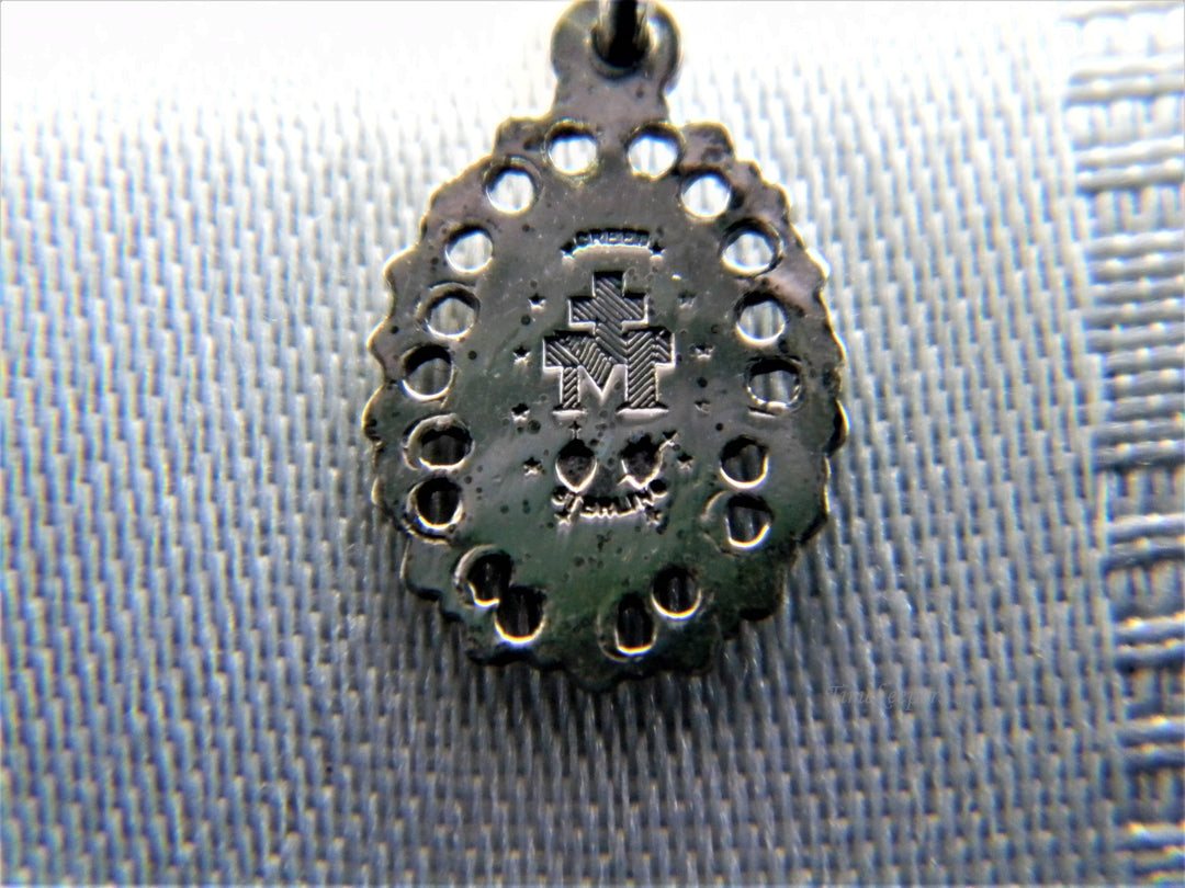 j406 Vintage Catholic Miraculous Medal in Sterling Silver Pendant Necklace