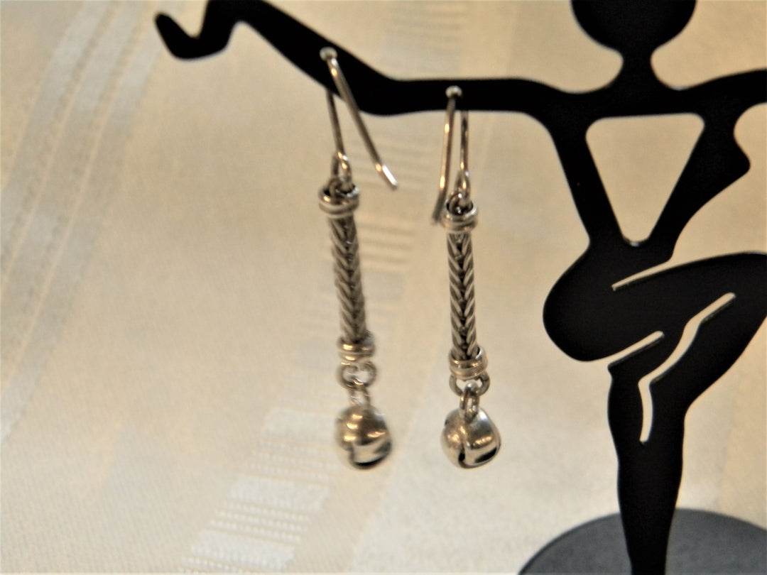 h469 Unique Sterling Silver Dangle French Hook Earrings with Entwined Balls