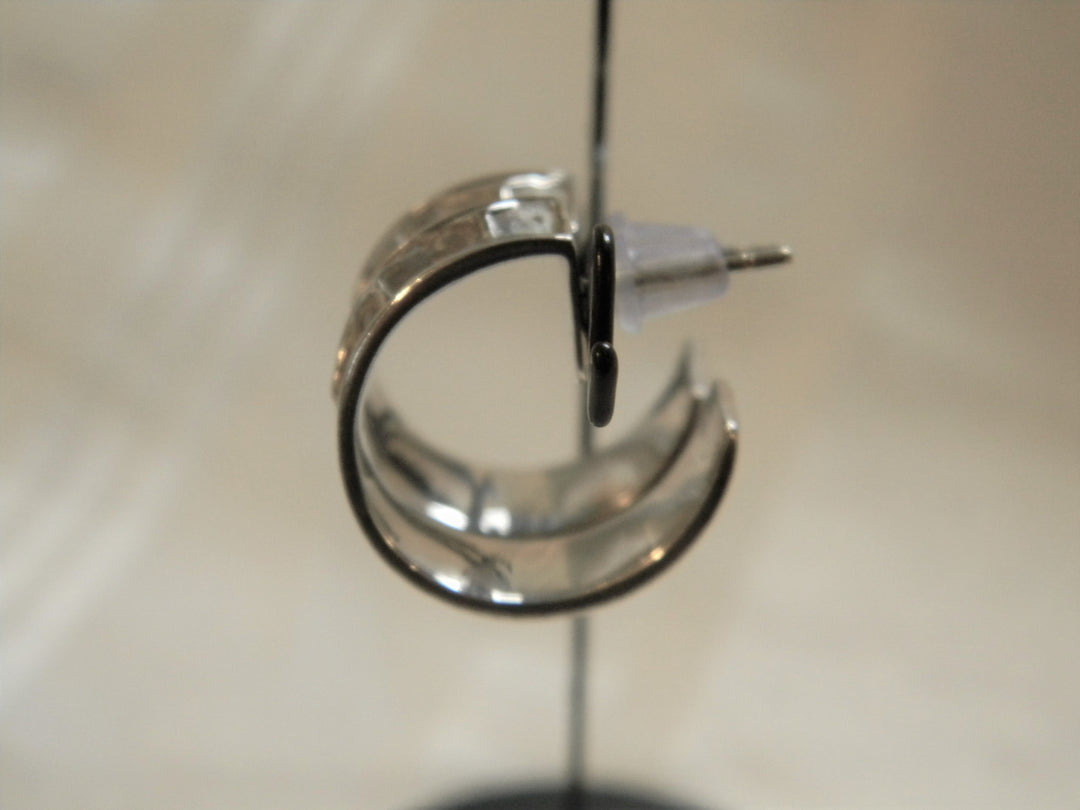 h470 Nice Sterling Silver Stud Hoop Pierced Earrings Geometric design