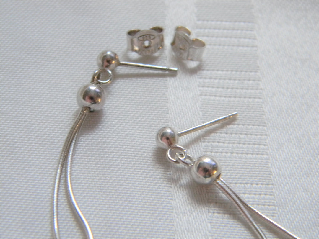 h482 Stunning Sterling Silver Stud Dangle Pierced Earrings with Silver Balls