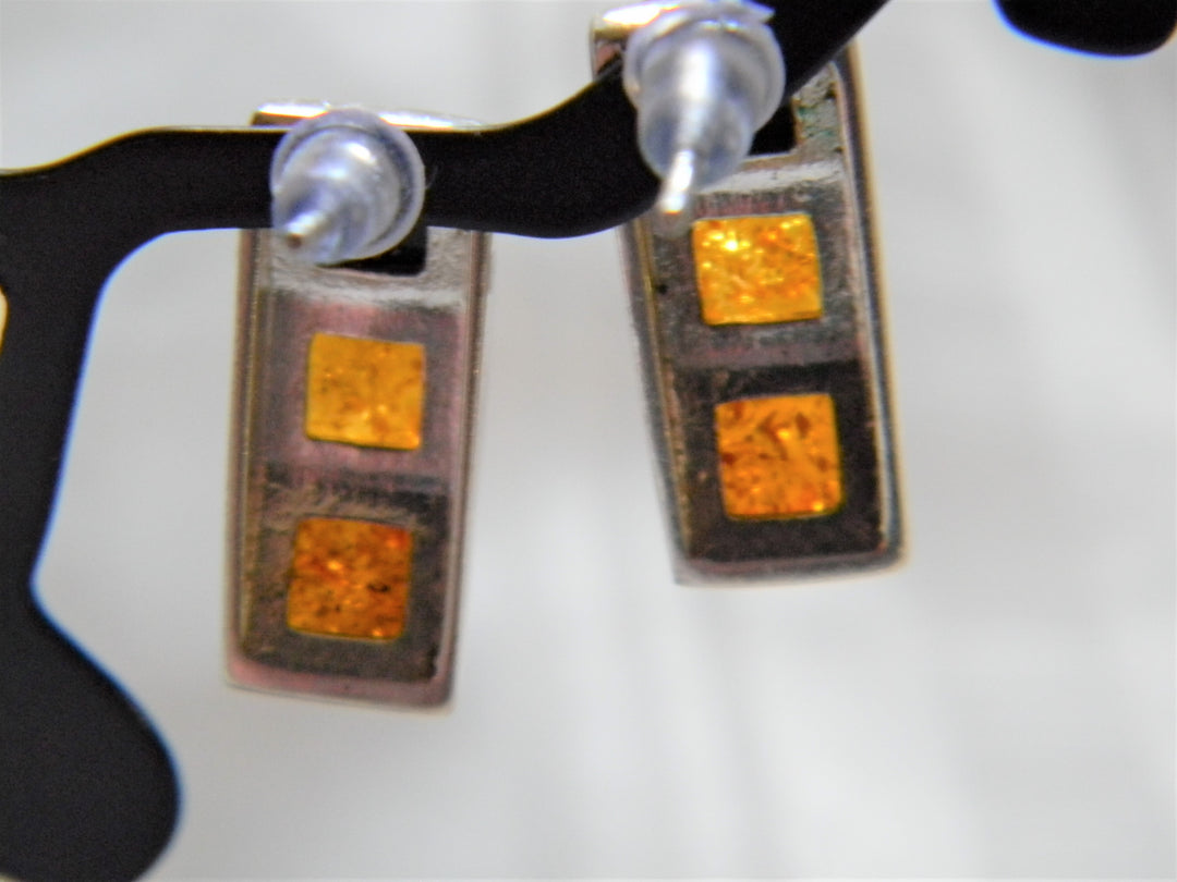 h485 Unique Sterling Silver Stud Pierced Earrings with Gold Glitter Resin Stones