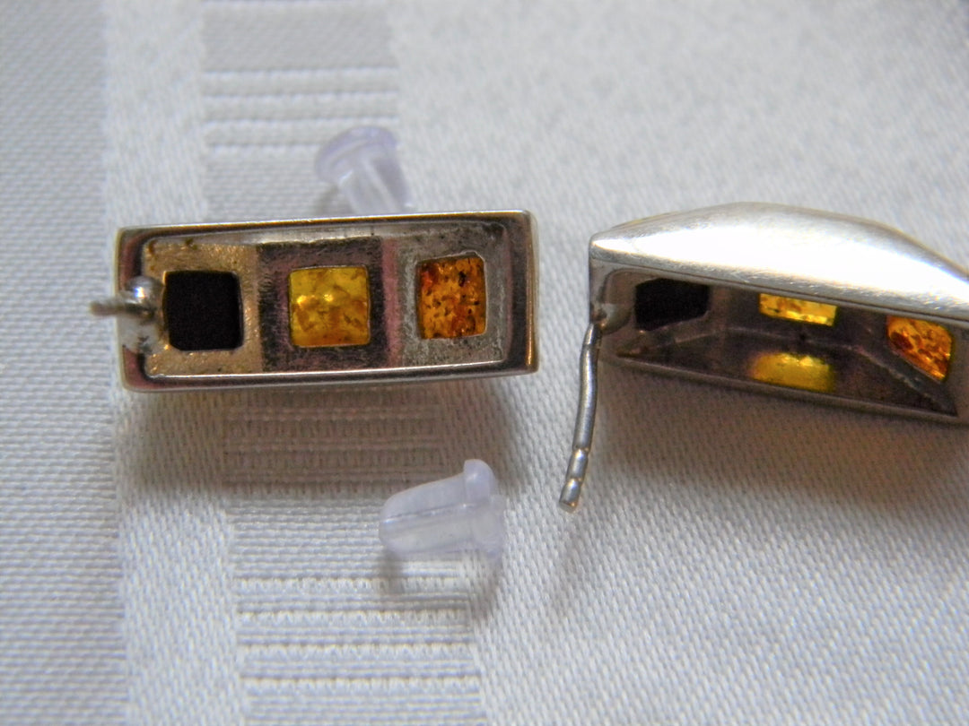 h485 Unique Sterling Silver Stud Pierced Earrings with Gold Glitter Resin Stones