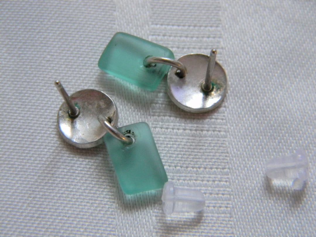 h487 Unique Sterling Silver Stud Pierced Earrings with Hanging Blue Resin Square