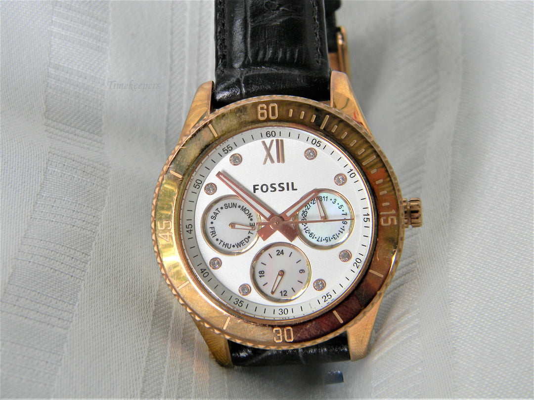 j427 Handsome Fossil Chronograph Wrist Watch in Rose Gold Tone