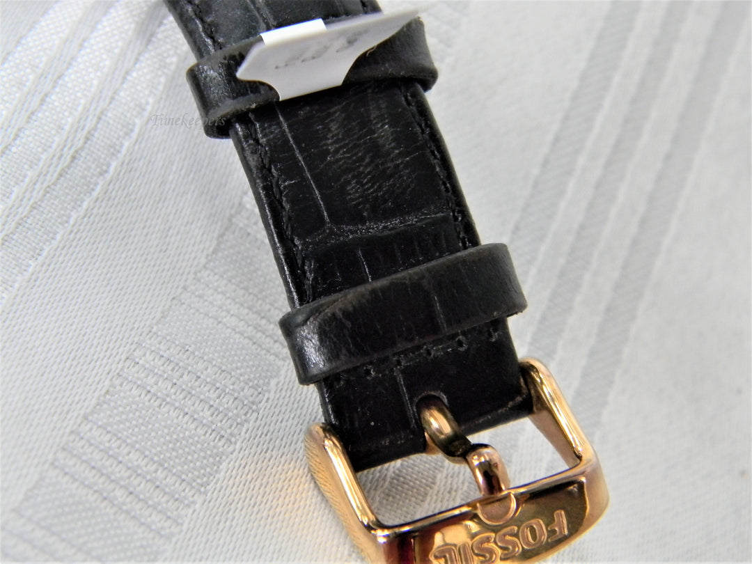 j427 Handsome Fossil Chronograph Wrist Watch in Rose Gold Tone