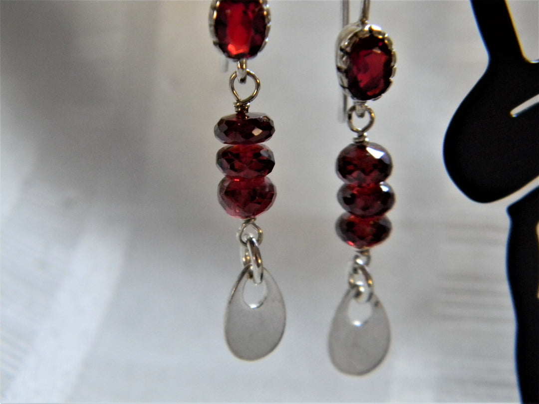 h489 Stunning Sterling Silver Dangle Beaded Earrings with Tear Drops