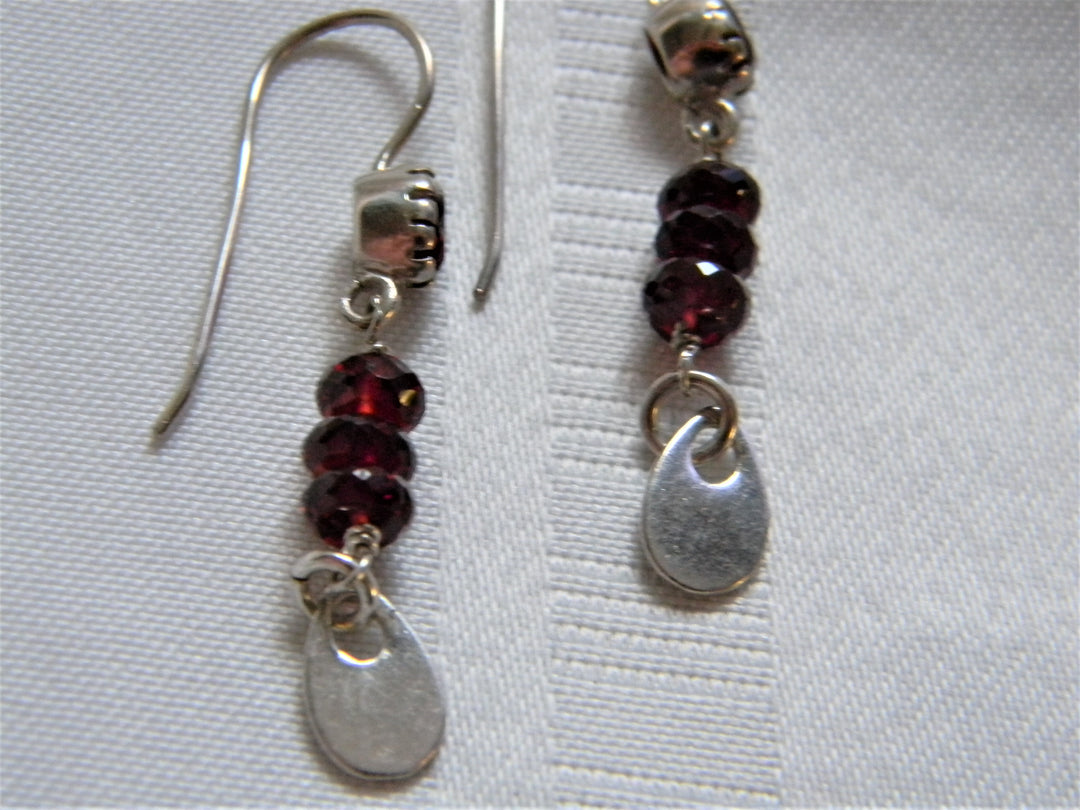h489 Stunning Sterling Silver Dangle Beaded Earrings with Tear Drops