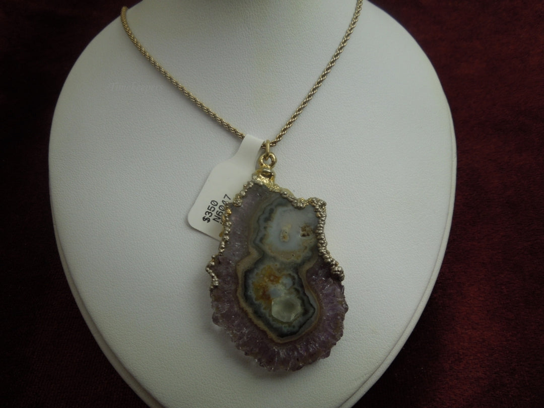 q057 Gorgeous Gold Plated Amethyst Pendant with 30" Rope Chain