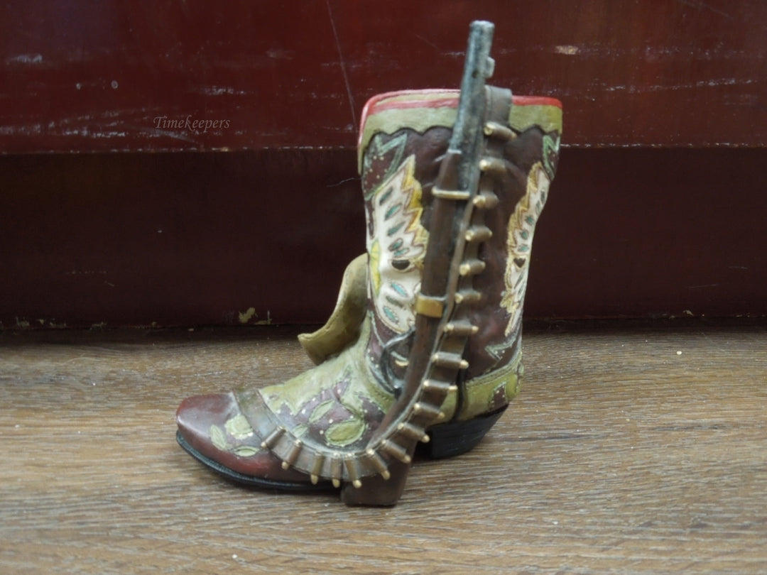r258 Western Cowboy Boot w/Riffle Detailed Worn Pencil Holder Paper Weight