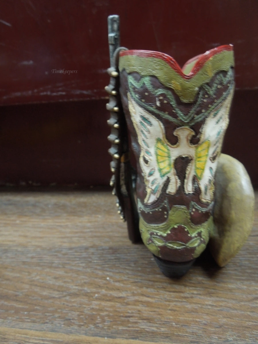 r258 Western Cowboy Boot w/Riffle Detailed Worn Pencil Holder Paper Weight