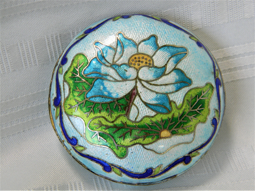 j449 Beautiful Vintage Cloisonne Trinket Box in Blues with Blue Enamel Interior