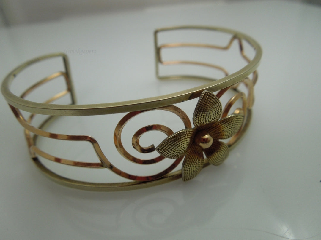 q097 Beautiful Vintage Krementz Cuff Bracelet For Women