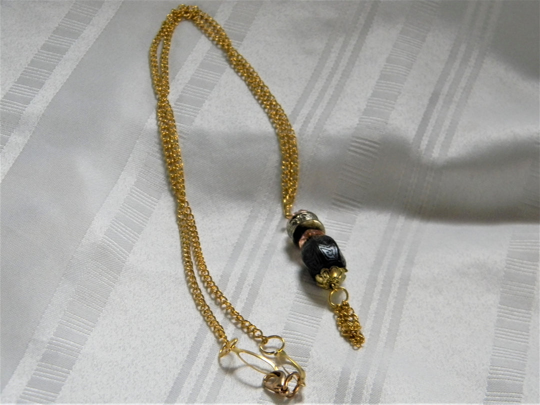 h534 Pretty Retro Long Chain Black Beaded Tassel Gold Tone Necklace