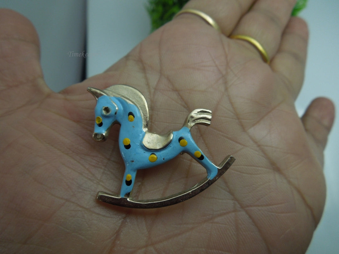q113 Silver Tone Cute Little Rocking Horse Pin/Brooch