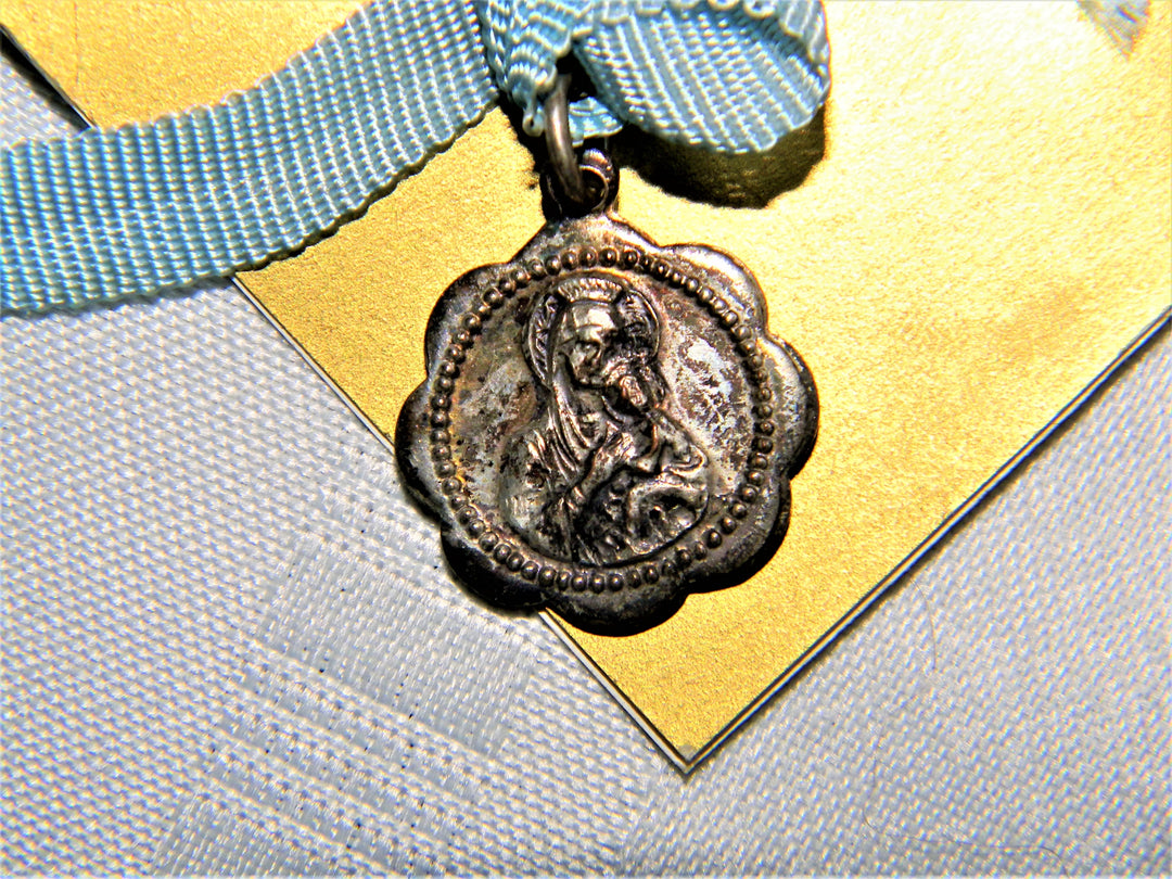 j510 Nice Religious Catholic Medal Charm or Pendant in Sterling Silver