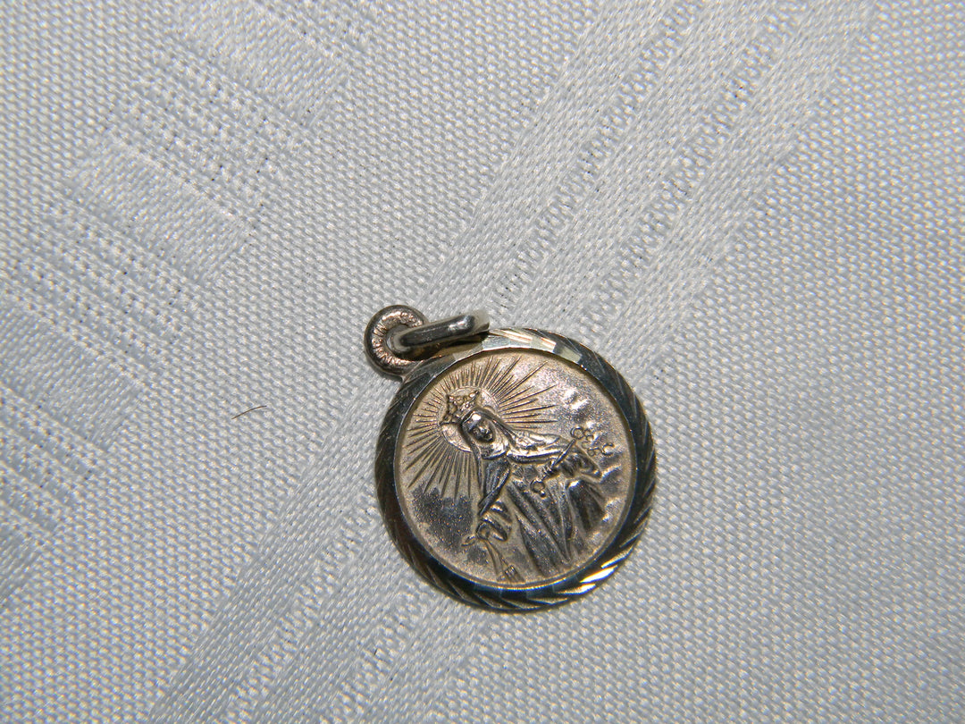 j508 Nice Religious Catholic Medal Charm or Pendant in Sterling Silver