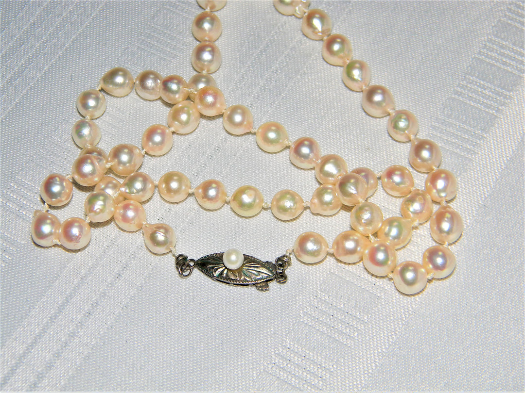j505 Beautiful Fresh Water Knotted Pearl Necklace with Sterling Silver Clasp