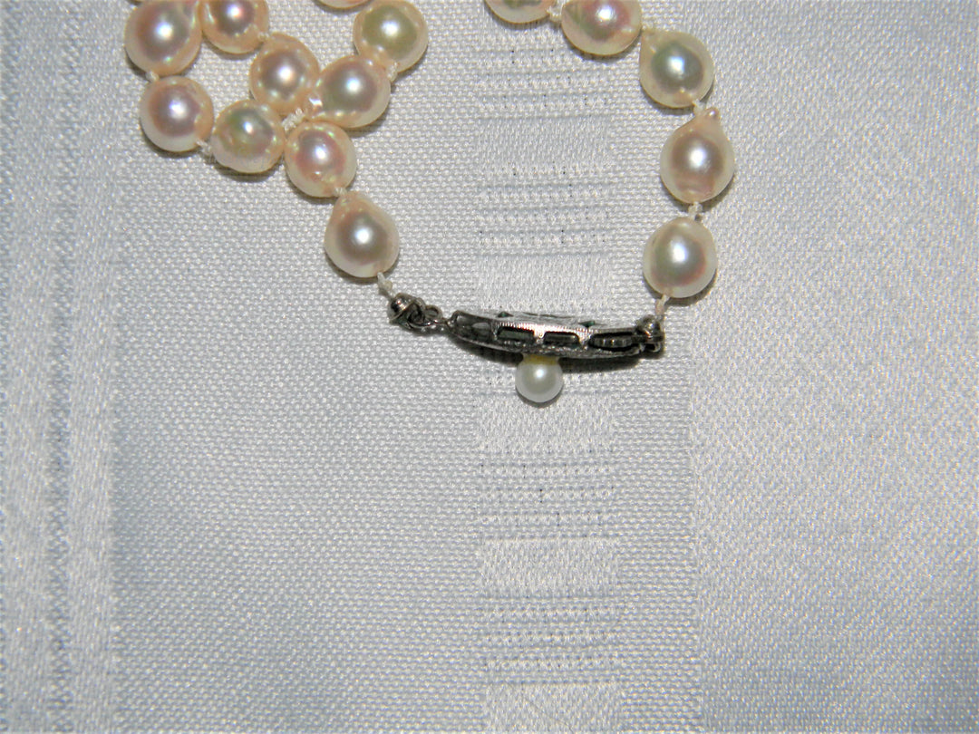 j505 Beautiful Fresh Water Knotted Pearl Necklace with Sterling Silver Clasp