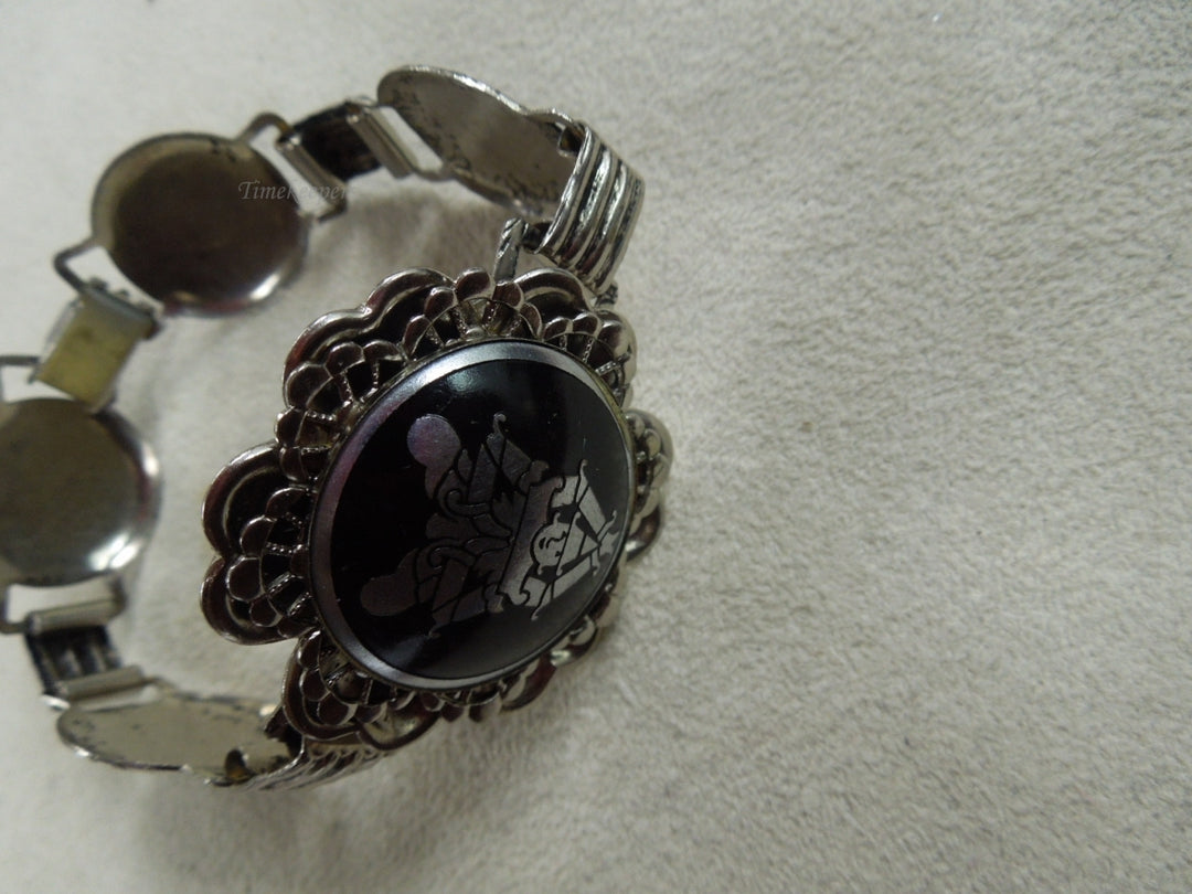 q145 Ladies Set of 2 Silver Plated Bracelets Size 6.5" (approx.)