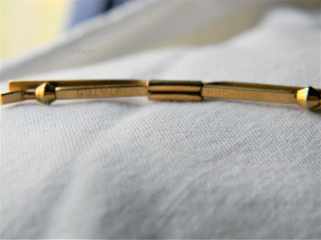 j503 Great Vintage Ball Grip Collar Stay in Gold Tone