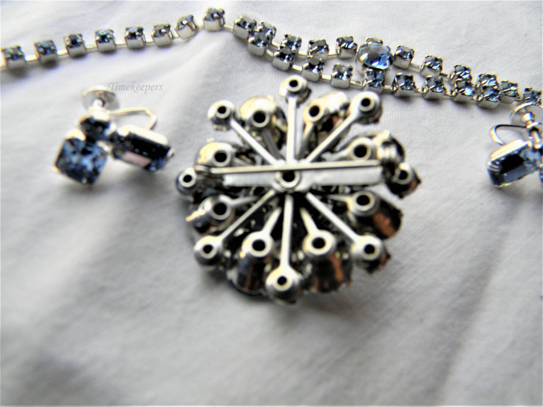 j515 Gorgeous Vintage Jewelry Set in Light Blue Stones and Silver Tone