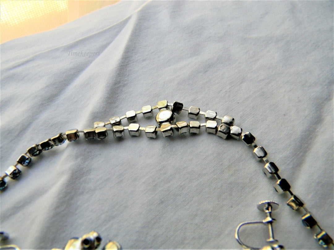 j515 Gorgeous Vintage Jewelry Set in Light Blue Stones and Silver Tone