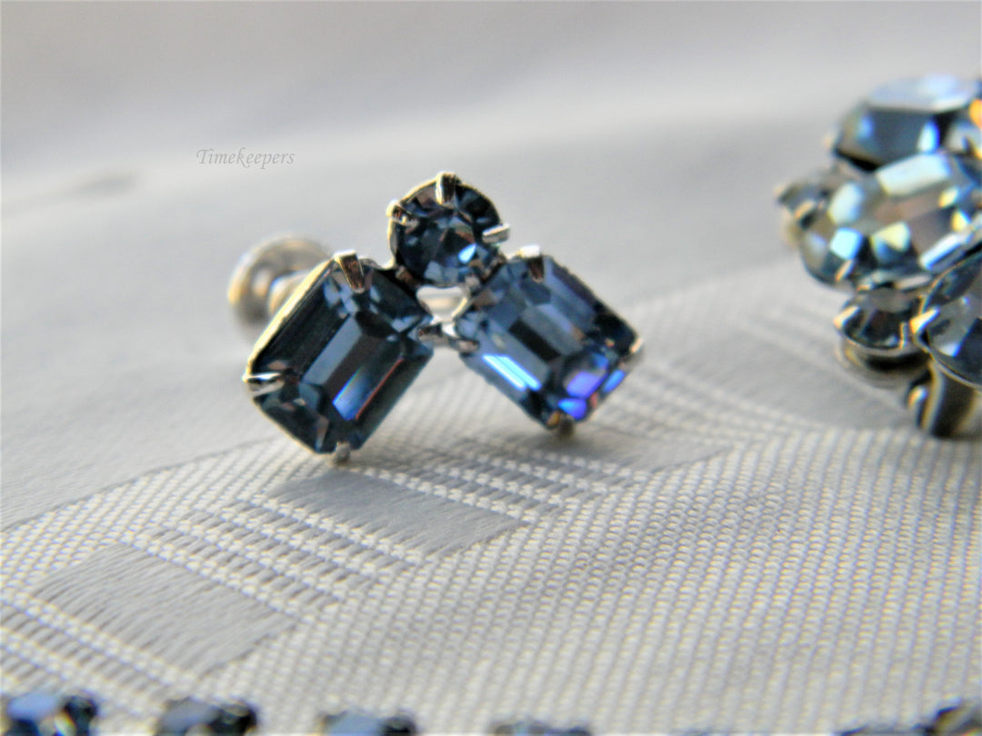 j515 Gorgeous Vintage Jewelry Set in Light Blue Stones and Silver Tone