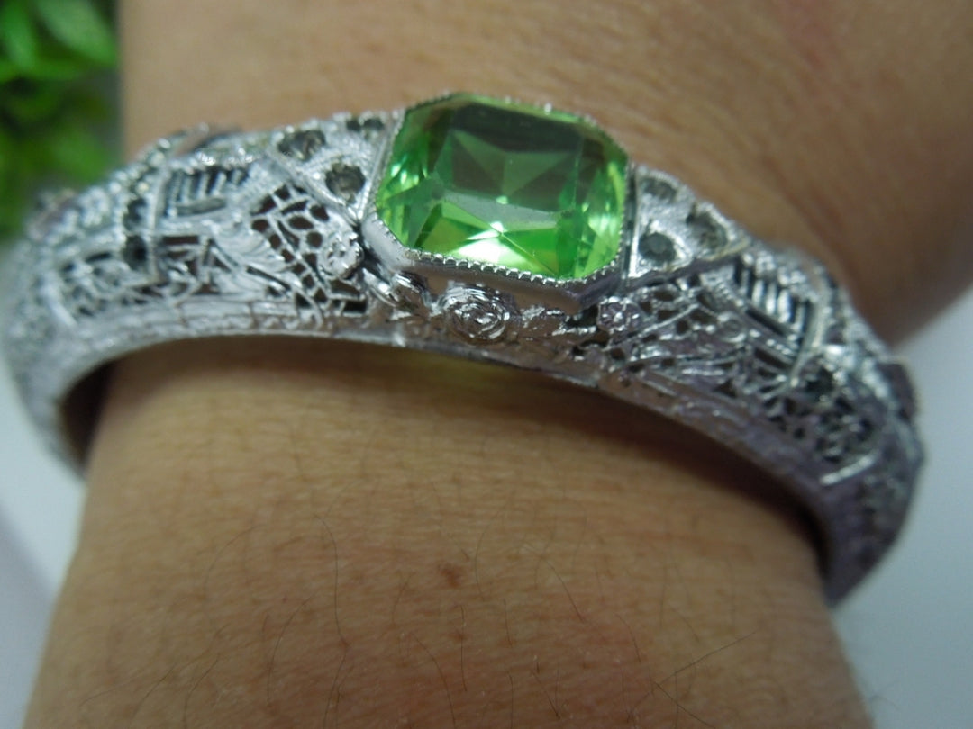 q167 Vintage Filigree Bangle/Bracelet with Shiny Green Stone