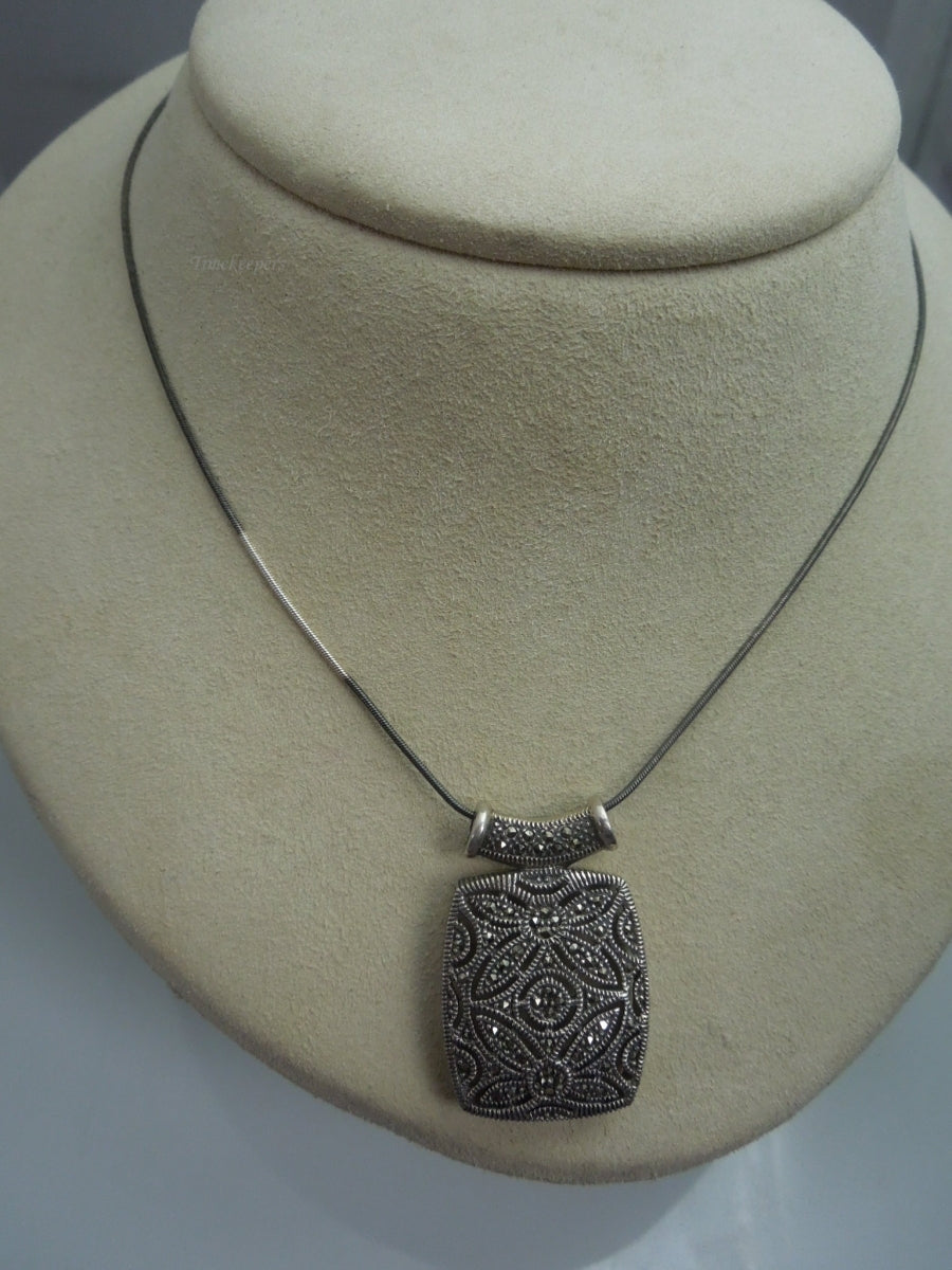 q165 Sterling Silver Chain 18" and Marcasite Pendant