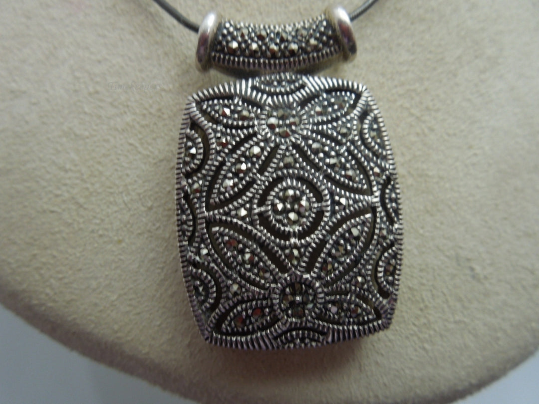 q165 Sterling Silver Chain 18" and Marcasite Pendant