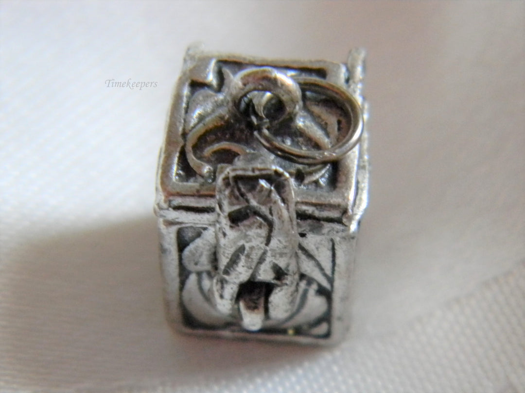 h590 Pretty Little Sterling Silver Rectangle Box Charm or Pendant