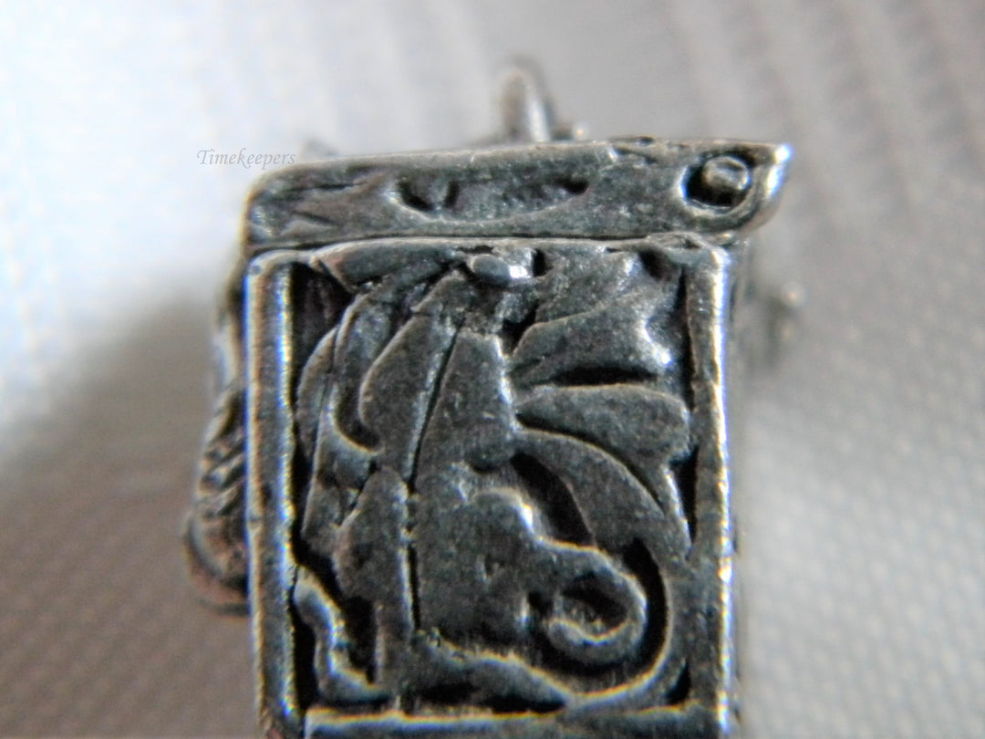 h590 Pretty Little Sterling Silver Rectangle Box Charm or Pendant